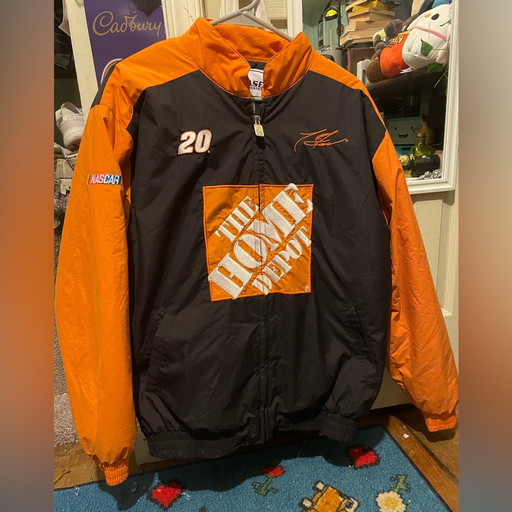 Chase Authentics NASCAR Puffer Jacket Size M